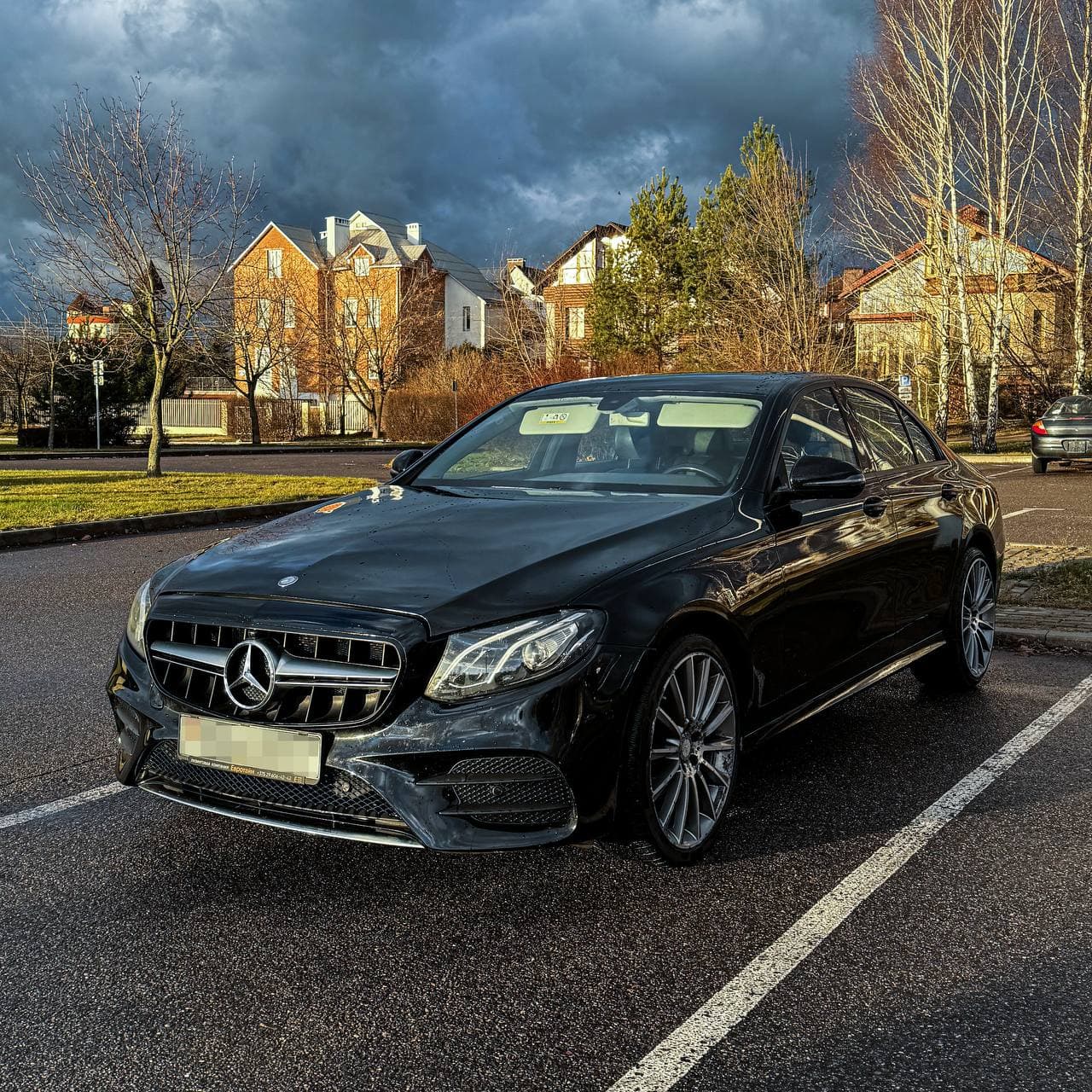 Mercedes-Benz E200, фото 1